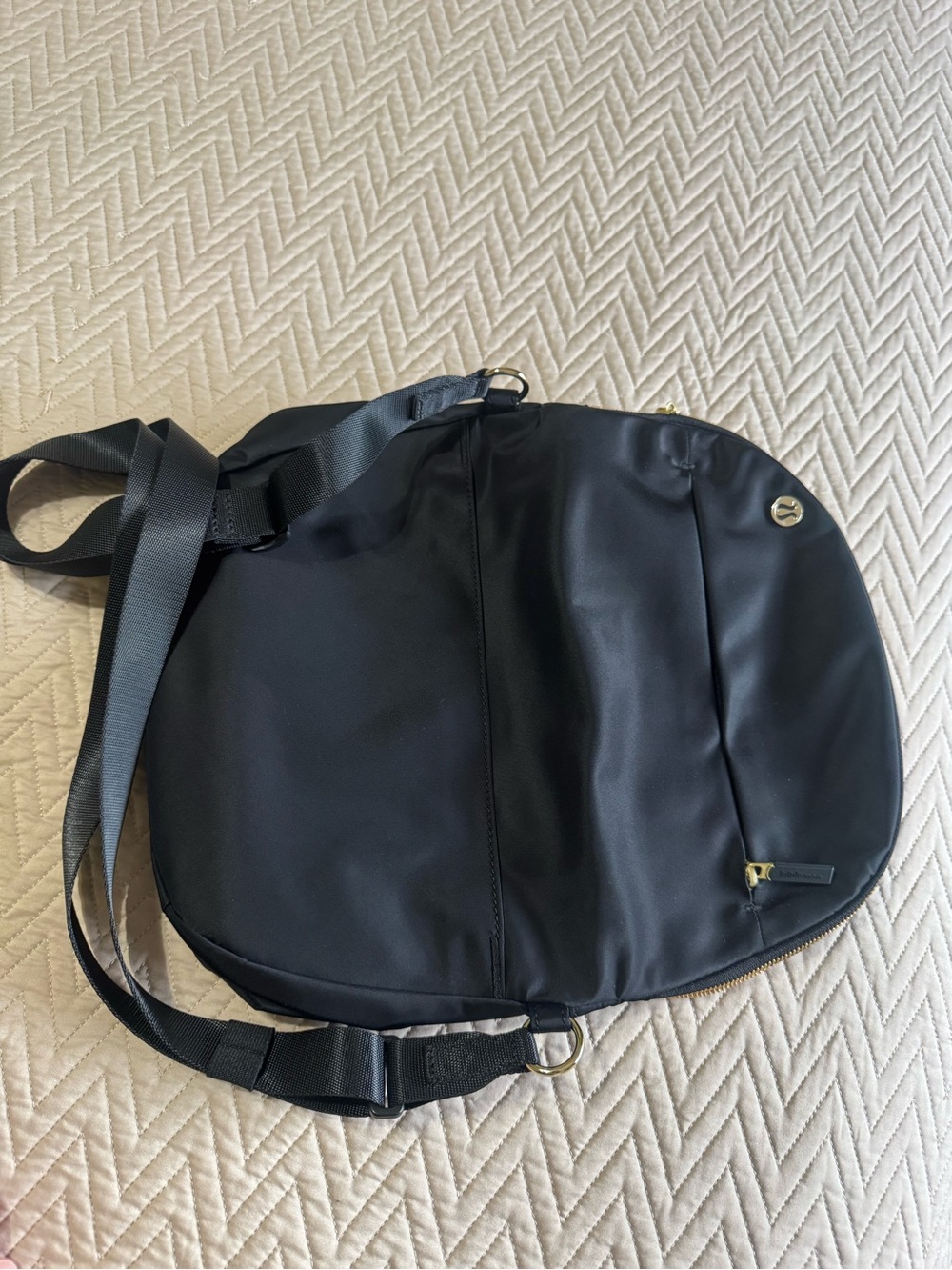 LAST CALL🎉QUICK SALE🎉Lululemon All Night Festival Bag - Picture 7 of 8